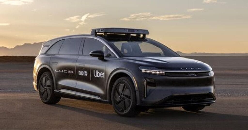 الأسبوع في EV Tech: Lucid Goes Drivers ، Ford يعيد العصا