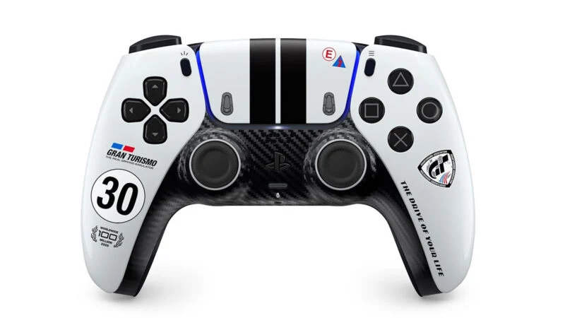 Gran Turismo تحتفل بـ30 عامًا بيد DualSense خاصة: التصميم والسعر والموعد الكشف عن DualSense للذكرى الثلاثين لـGran Turismo، وسيتم إطلاقها في 10 ديسمبر - GTPlanet