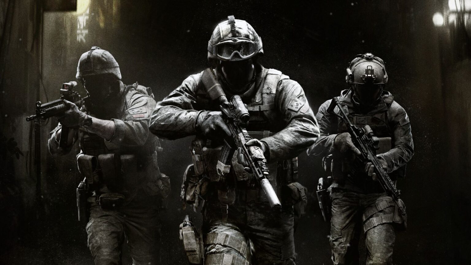 Modern Warfare 4: ماذا قالت مراجعة GamesRadar عن طور القصة؟ Key art for Call of Duty Modern Warfare 4 showing three soldiers in shadow walking through a dark environment